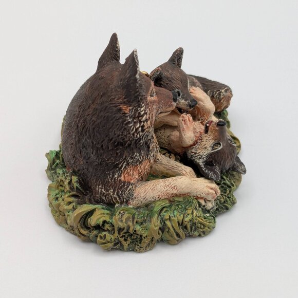 Hallmark Keepsake Timber Wolves at Play 1998 NEW, 2nd in Majestic Wilderness Ser - Picture 4 of 11